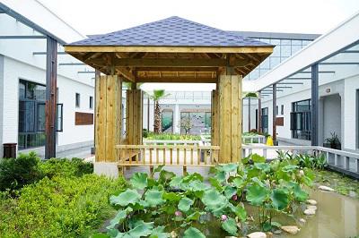 荷塘月色商务酒店